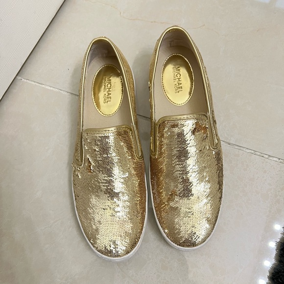 Keaton Slip On - Picture 3 of 4